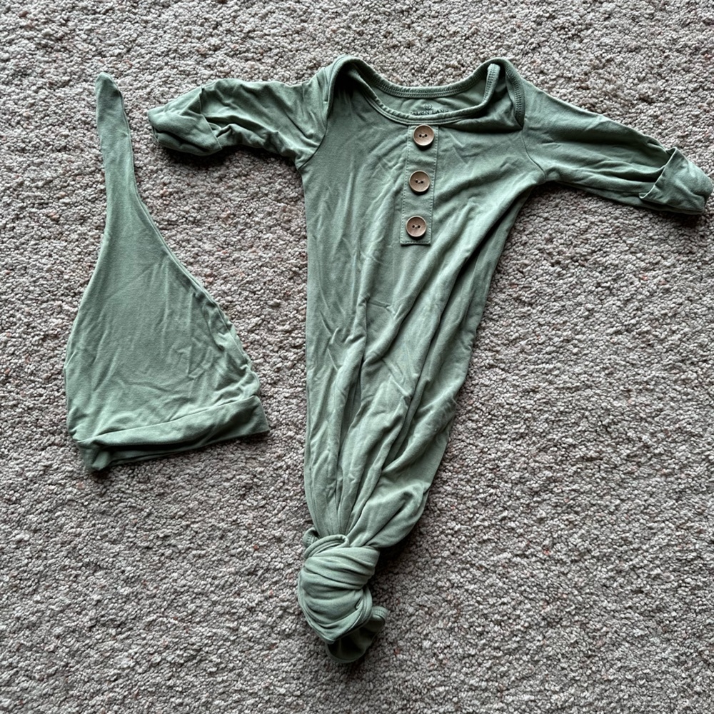 Caden Lane Knotted Gown